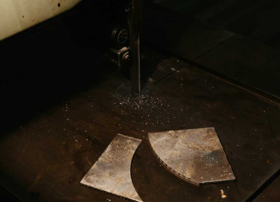 Metal cutting and forming lubricants